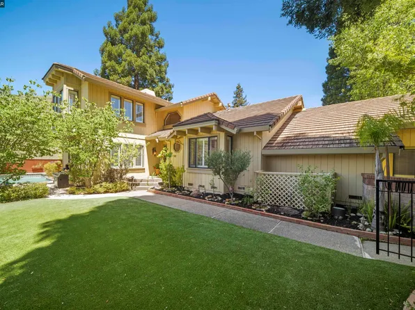 951 Redwood Dr, Danville, CA 94506