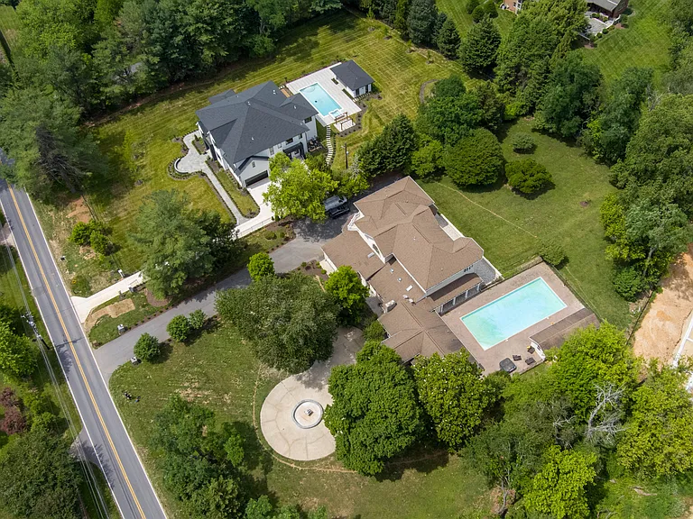 10805 S Glen Rd — Photo 13