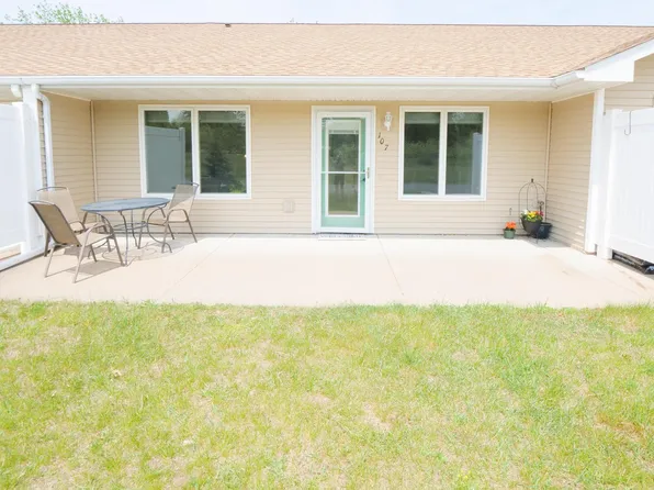 101 7th St APT 107, Pepin, WI 54759