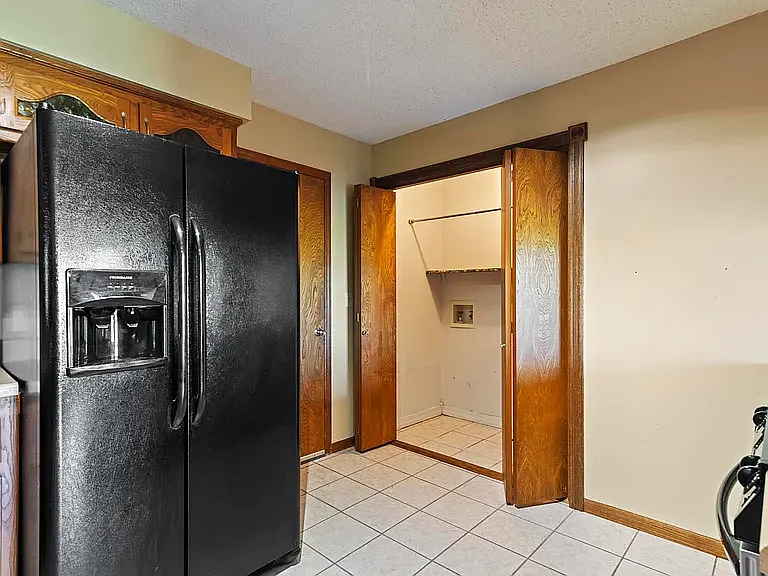 127 Grand Prairie Dr — Photo 6