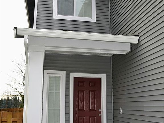 2nd image of 737 Ebbets Dr SW