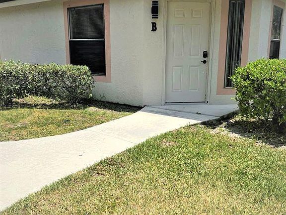 3rd image of 2812 Stoneway Lane Unit B