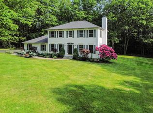 4 Acorn Ln, Lewiston, ME 04240