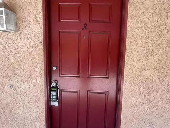 2nd image of 328 E Broadway