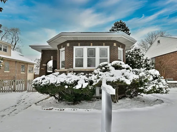 2432 Grove St, River Grove, IL 60171