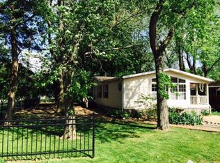 102 Dewey St, Urbana, IL