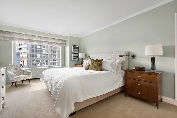 Sold by Compass | media 6