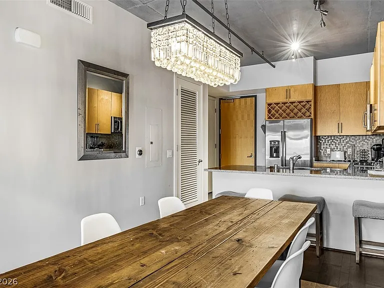 353 E Bonneville Ave #555 — Photo 14
