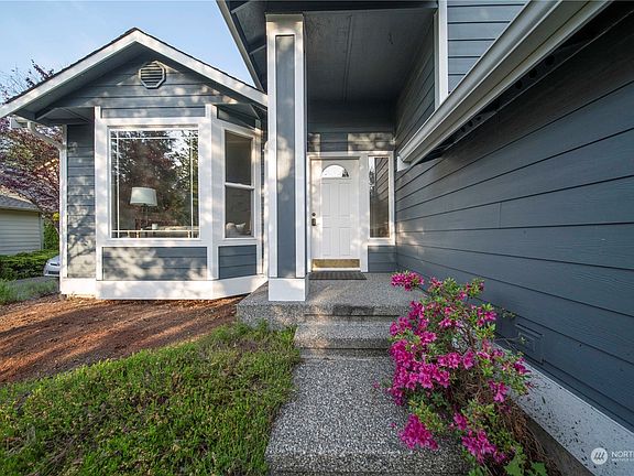 3rd image of 5419 13th Avenue W
