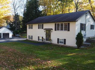 31 Mayland St, Oakland, ME 04963