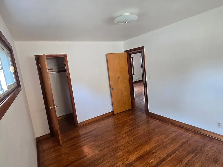 1524 Jackson St — Photo 3
