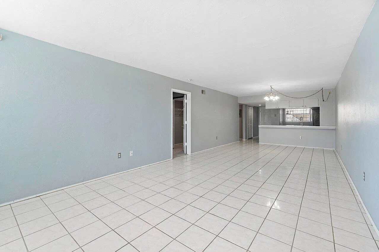 2 bed, 2.0 bath, 1201 sqft, $2,200 — Photo 4