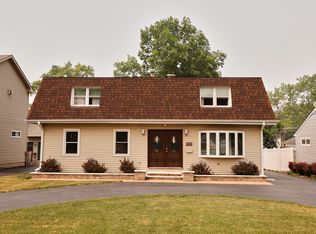 1110 S Chase St, Wheaton, IL 60189