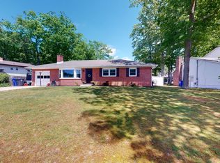879 Brookside Dr, Toms River, NJ