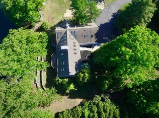 2 Blue Heron Ln, Deerfield, NH 03037
