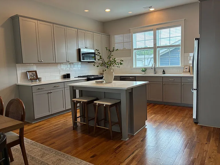 1318 Excelsior Grand Ave — Photo 12