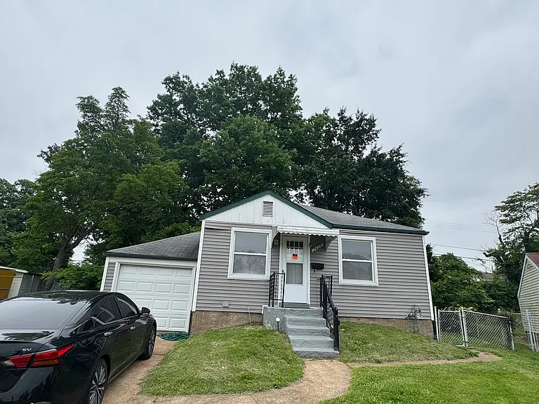 7439 Embury Ct — Photo 10