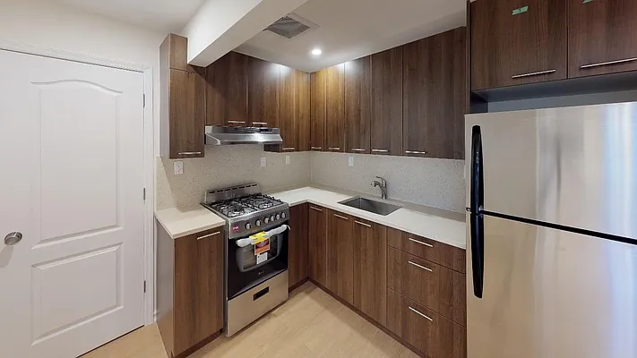 Rented by Metro Garden Realty NYC | media 18