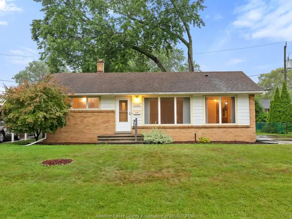 3631 Rankin Ave, Windsor, ON N9E 3C6