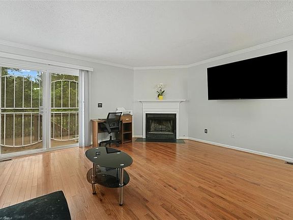 3rd image of 6420 Marbut Rd