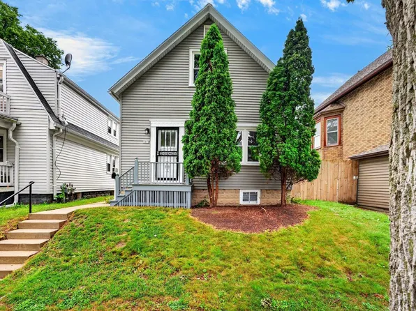 1979 S 10th STREET, Milwaukee, WI 53204