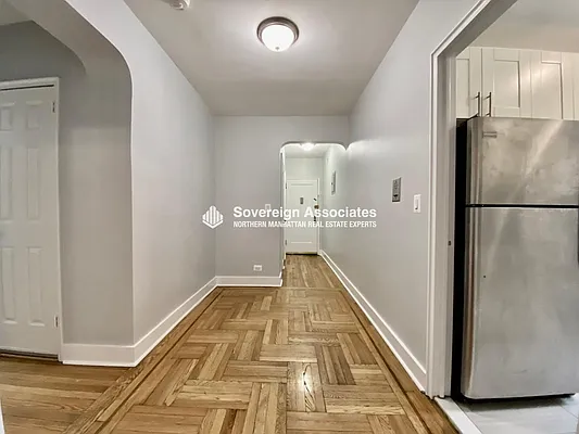 Rented by Sovereign Associates | media 14