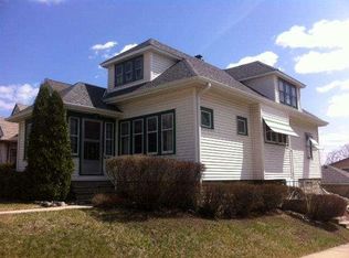 5625 W Notre Dame Ct, Milwaukee, WI 53208