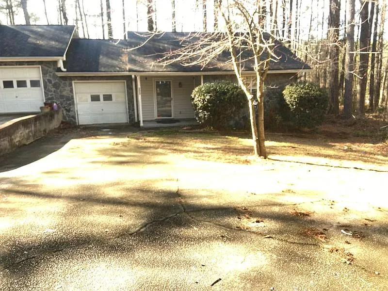 2 bed, 1400 sqft, $1,795 — Photo 3