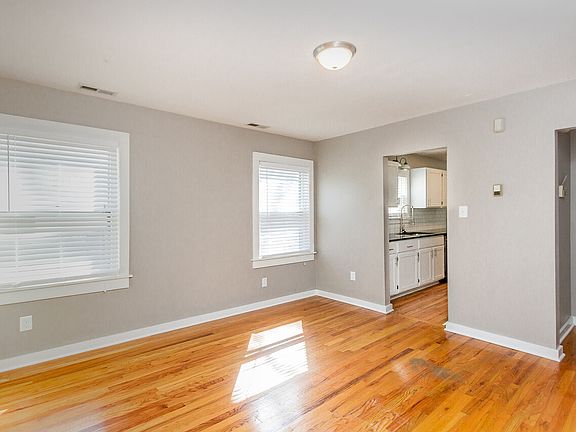 5th image of 611 E 40th St APT 2