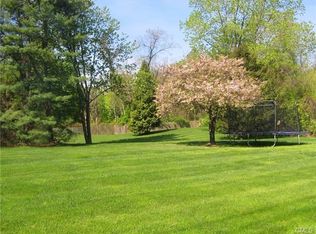 126 Hoyt Farm Rd, New Canaan, CT 06840