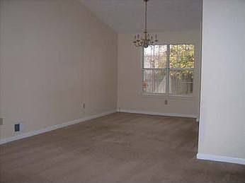 2nd image of 1985 Glynmoore Dr