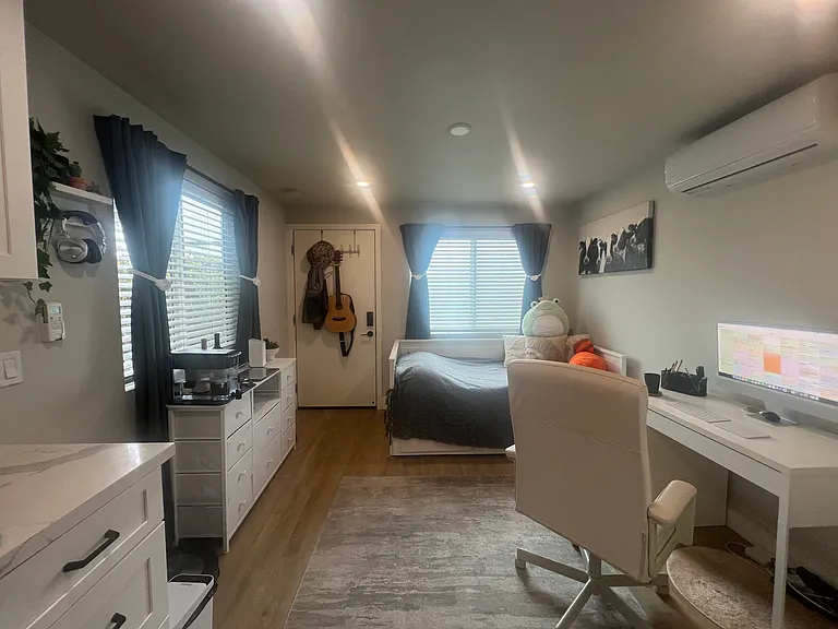 4342 Marlborough Ave #8 — Photo 3