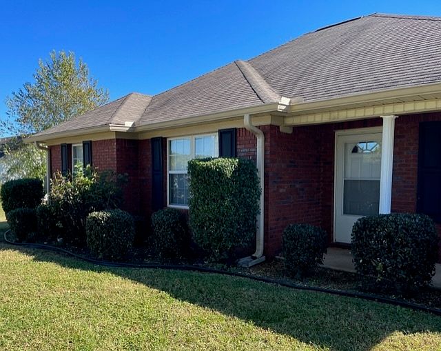 1st image of 323 Willow Oak Dr