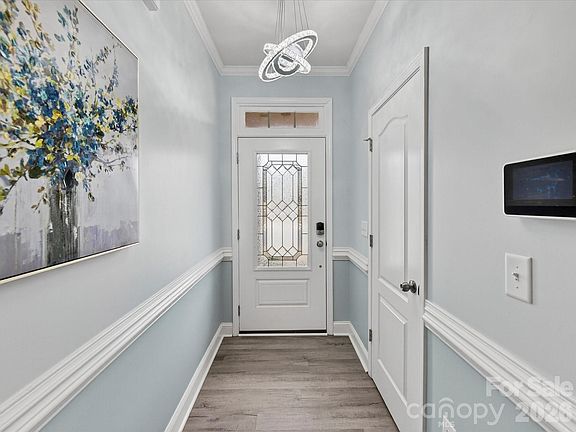 5th image of 5218 Spanish Ivy Ln