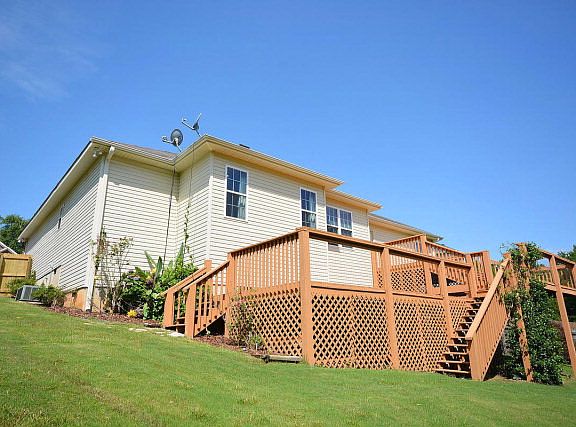 2nd image of 4884 Orchard Hill Dr