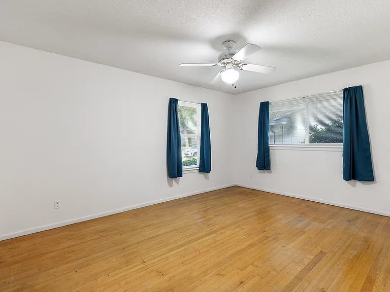 4765 Stallcup Dr — Photo 16