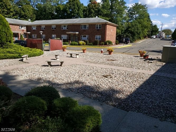 1st image of 422 Ringwood Ave #B110
