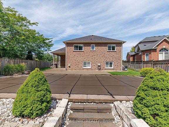 4th image of 8532 Heikoop Cres