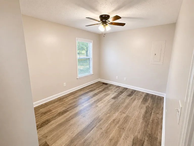 2543 Painters Mill Dr — Photo 12