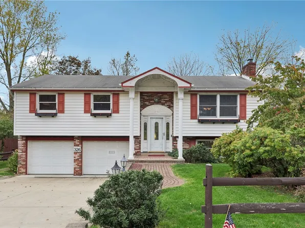 326 Laurie Dr, Pittsburgh, PA 15235