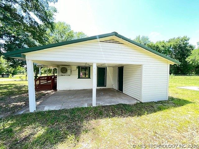 Listing photo 5