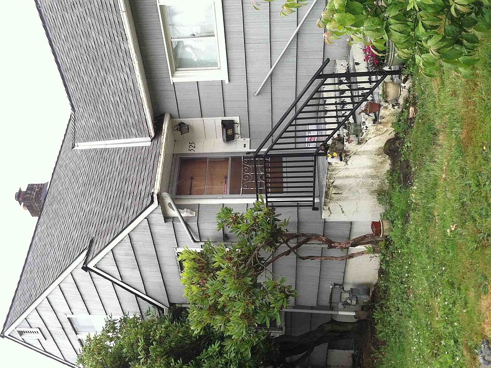 2nd image of 525 NE 78th St