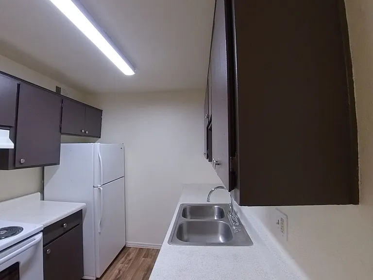 Santuario Apartments — Photo 32