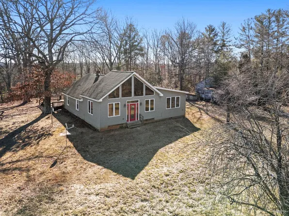 9670 Oakville Rd, Appomattox, VA 24553