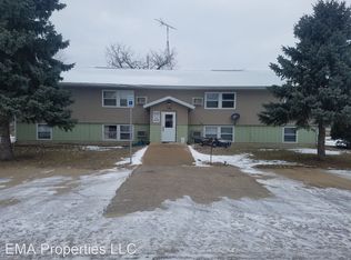 100 3rd Ave E APT 5, Bristol, SD 57219