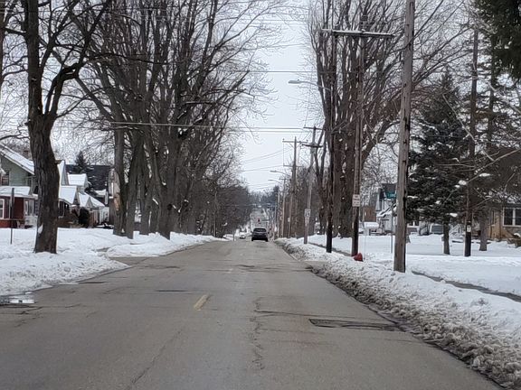 4th image of 431 Grand Ave