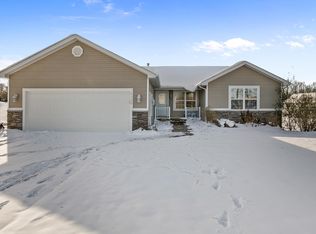 4133 Autumn Crest Dr, Hamilton, MI 49419