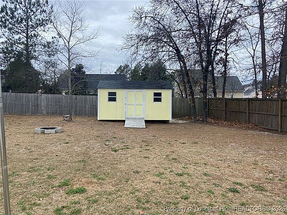 3rd image of 50 Breezewood Dr