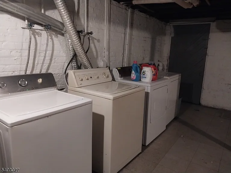 97 Easton Ave — Photo 13
