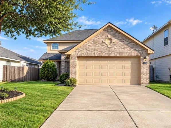 1011 Lancaster Lake Dr, Houston, TX 77073